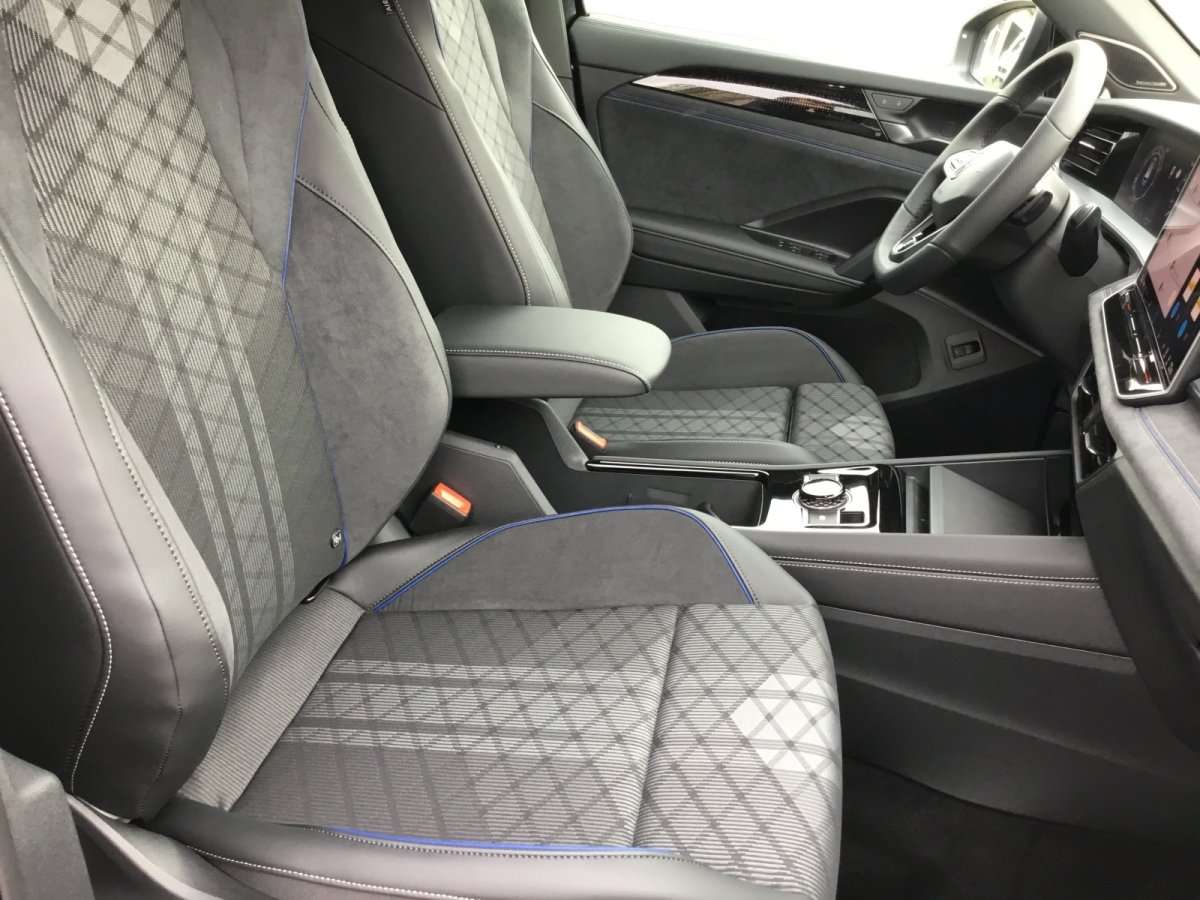 Fahrzeugbild eines Volkswagen Tayron