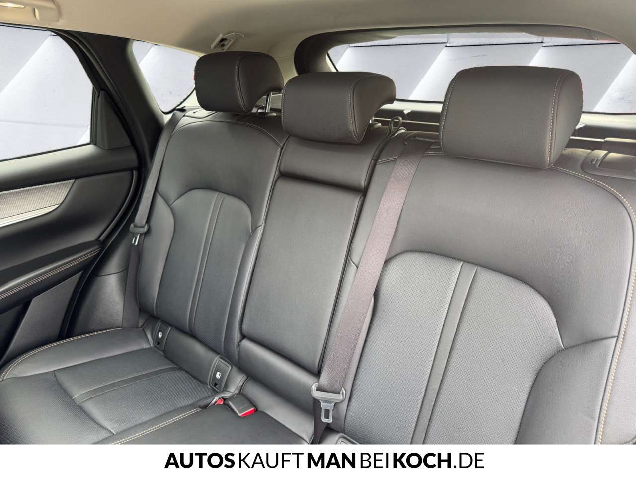 Fahrzeugbild eines Mazda CX-60