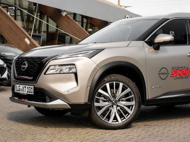 Fahrzeugbild eines Nissan X-TRAIL