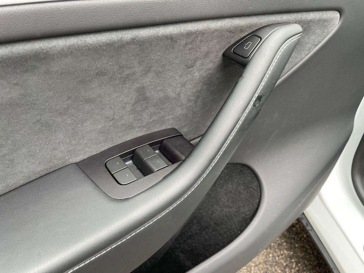 Fahrzeugbild eines TESLA Model Y