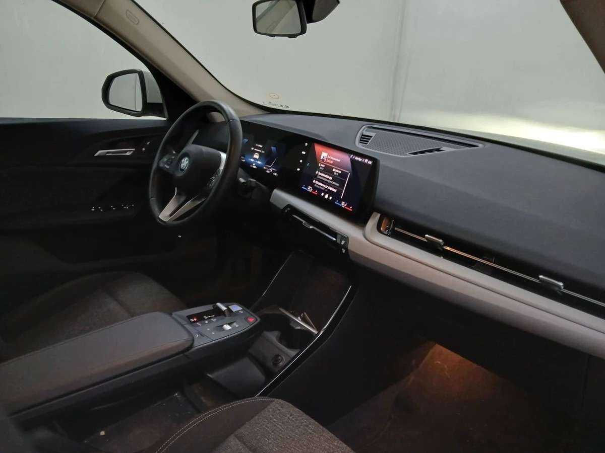 Fahrzeugbild eines BMW iX1