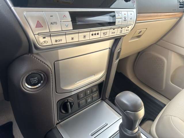 Fahrzeugbild eines Toyota Land Cruiser