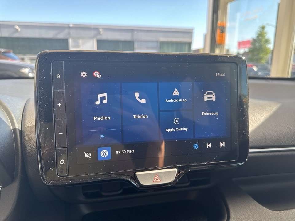 Fahrzeugbild eines Mazda Mazda2 Hybrid