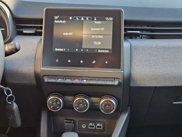 Fahrzeugbild eines Renault Clio