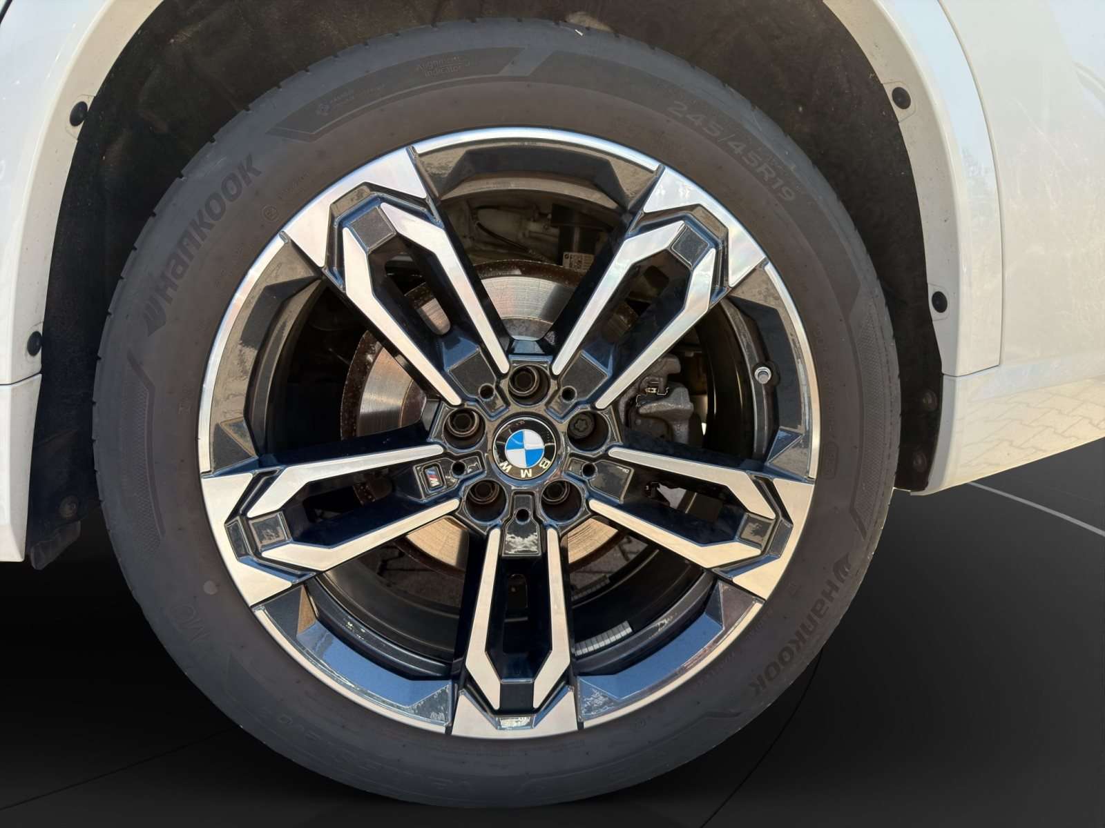 Fahrzeugbild eines BMW X1