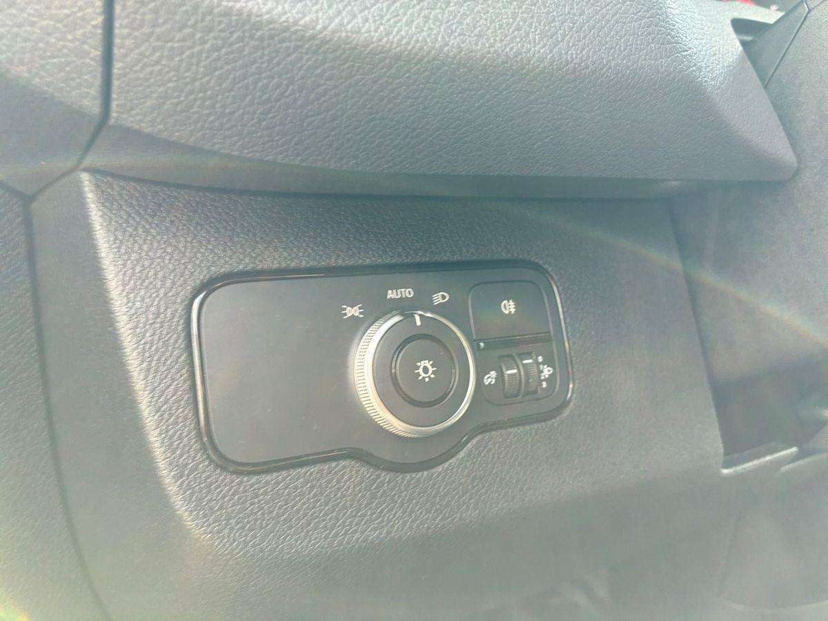 Fahrzeugbild eines Mercedes-Benz Sprinter