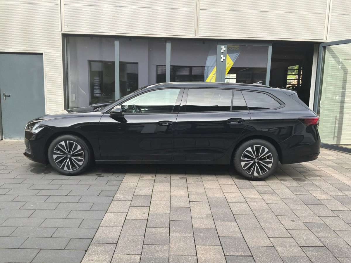 Fahrzeugbild eines Skoda Superb