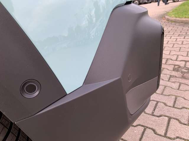 Fahrzeugbild eines Renault 4 E-TECH