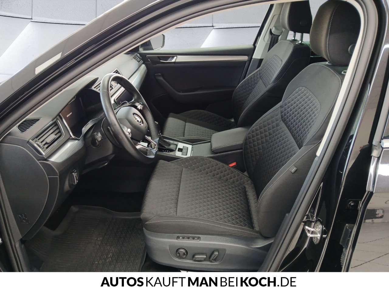 Fahrzeugbild eines Skoda Superb