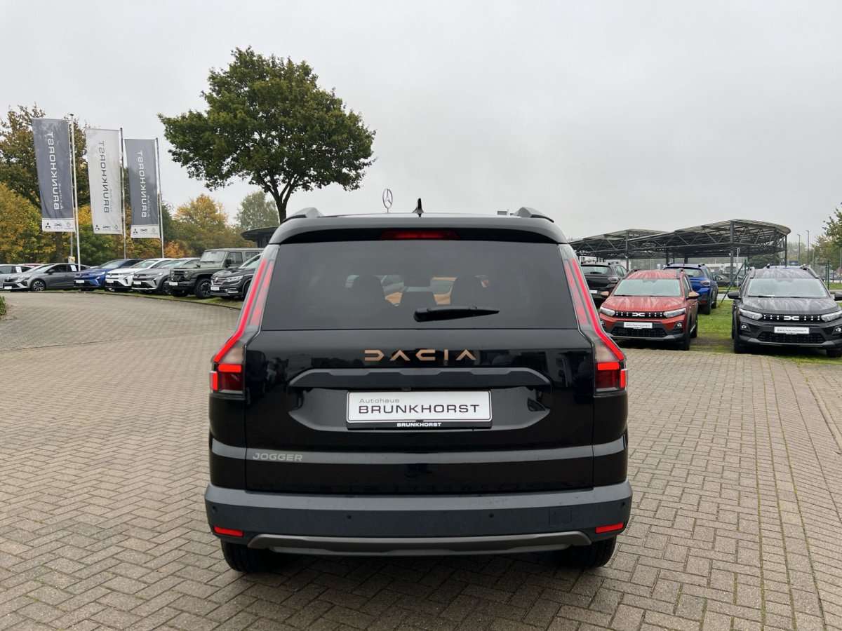 Fahrzeugbild eines Dacia Jogger