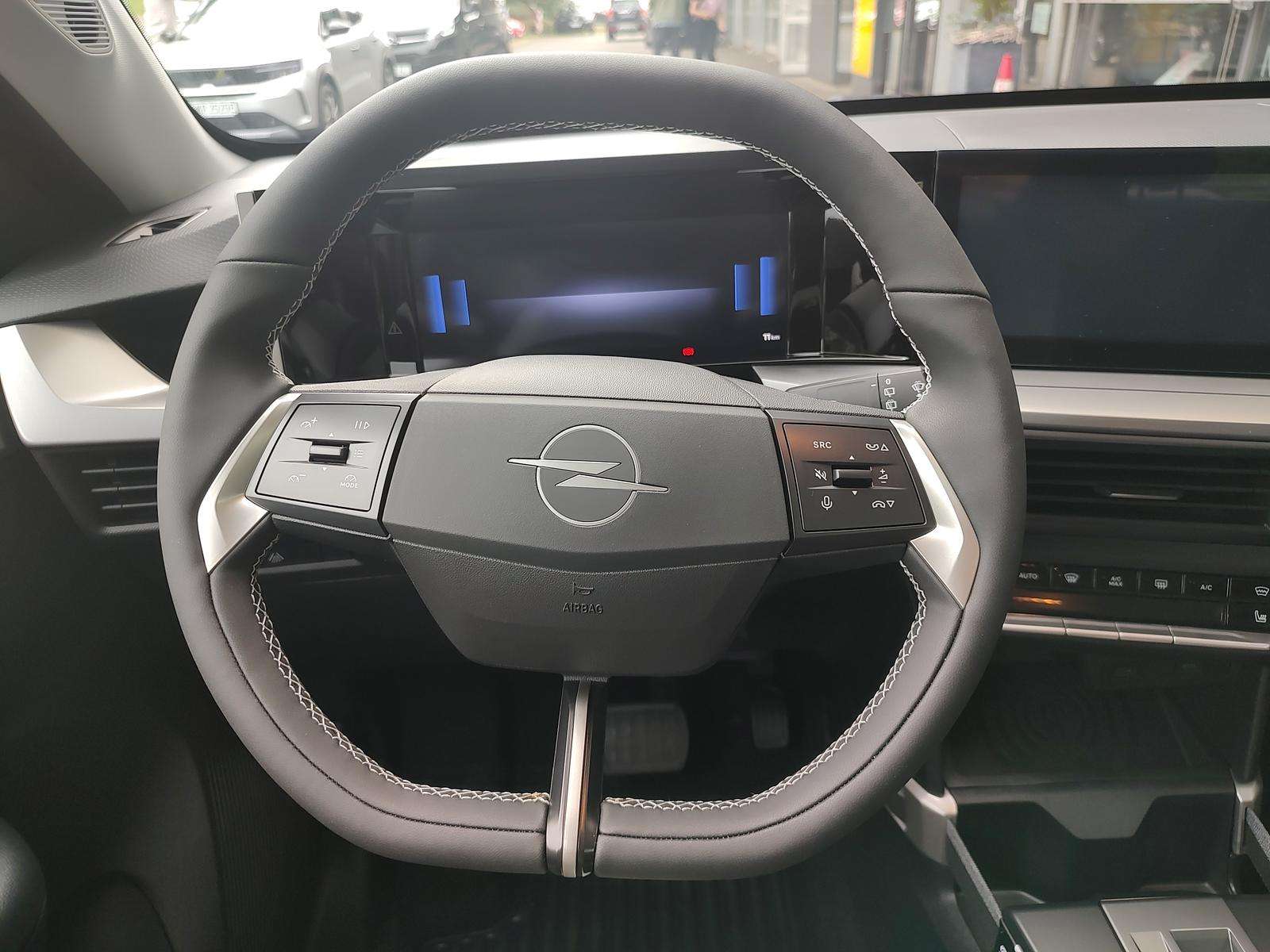Fahrzeugbild eines Opel Frontera
