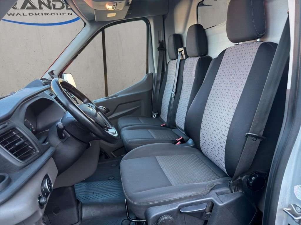 Fahrzeugbild eines Ford Transit
