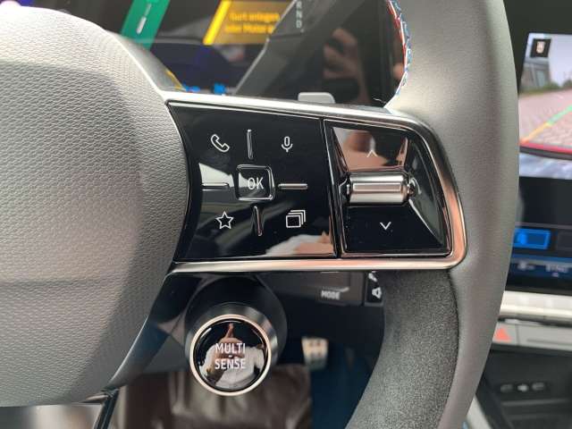 Fahrzeugbild eines Renault Rafale