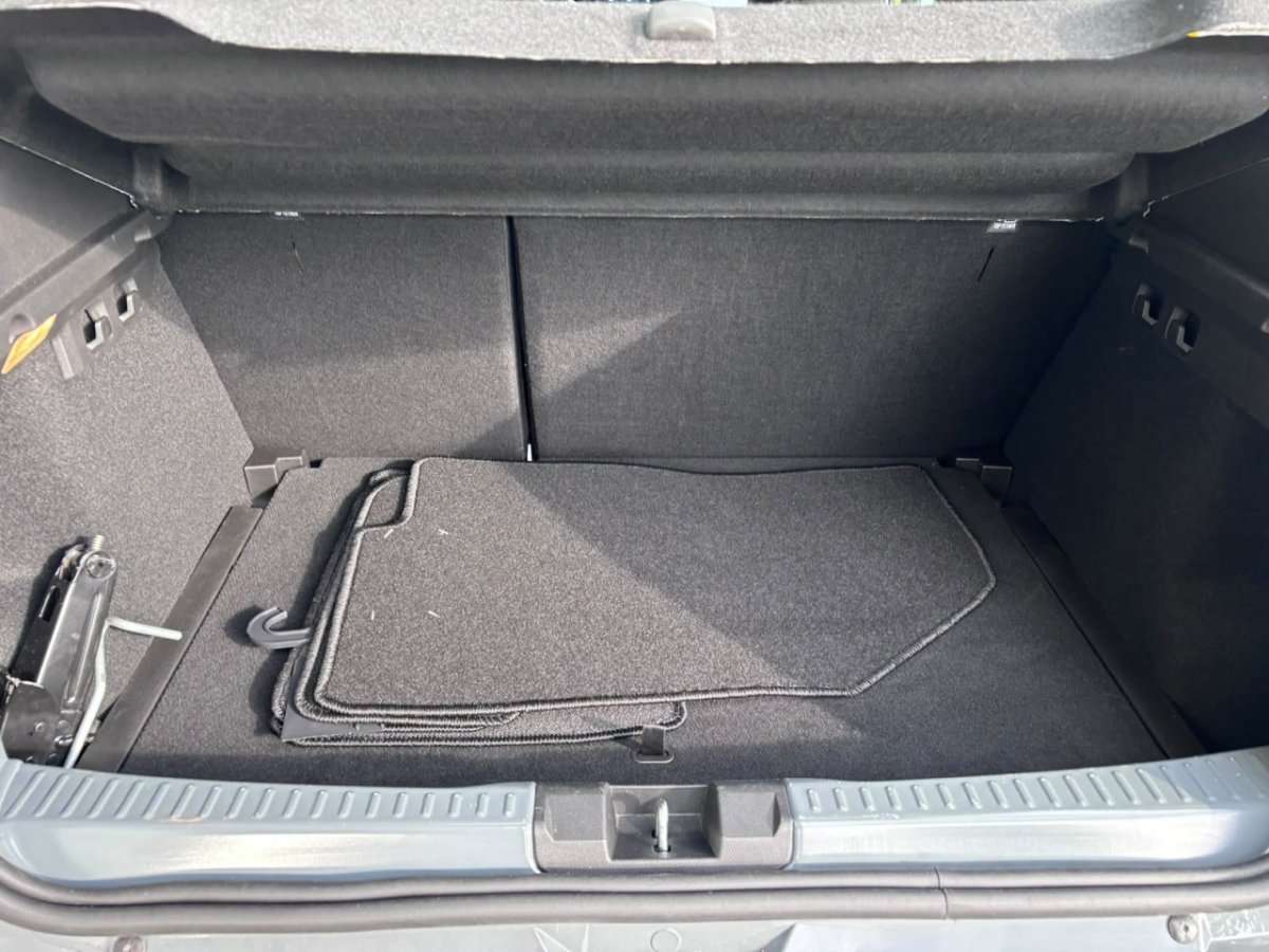 Fahrzeugbild eines Dacia Sandero