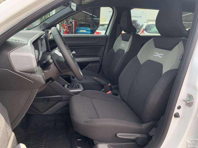 Fahrzeugbild eines Dacia Bigster