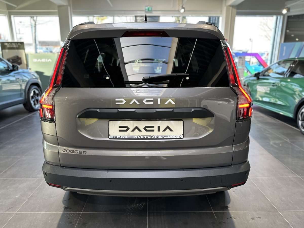 Fahrzeugbild eines Dacia Jogger