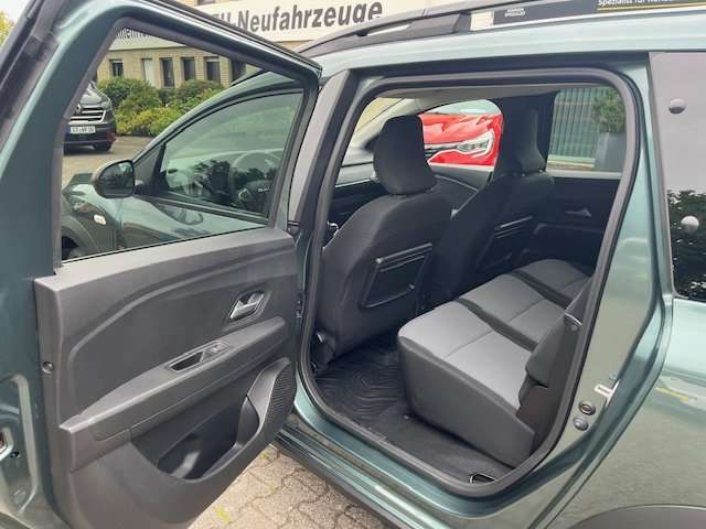 Fahrzeugbild eines Dacia Jogger