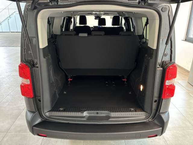 Fahrzeugbild eines Opel Vivaro