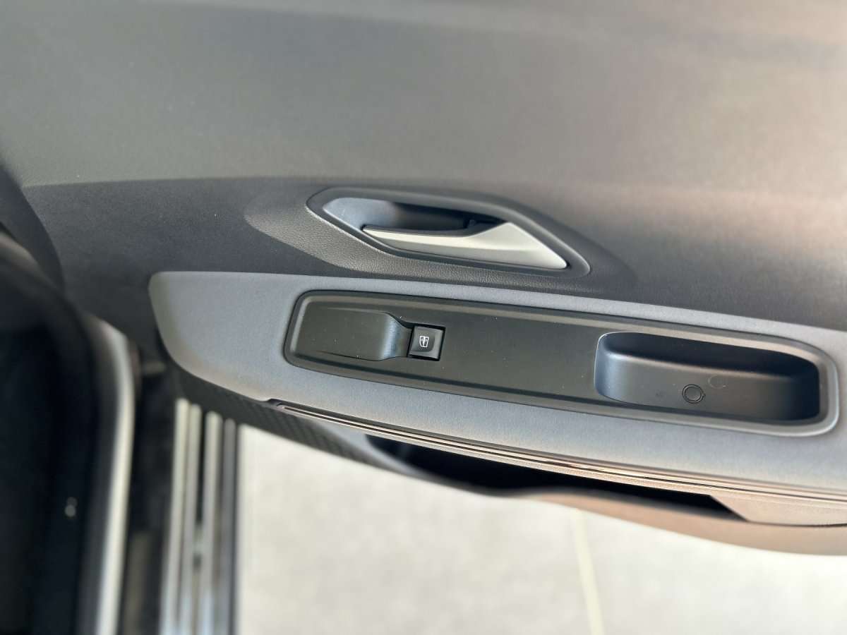 Fahrzeugbild eines Dacia Jogger