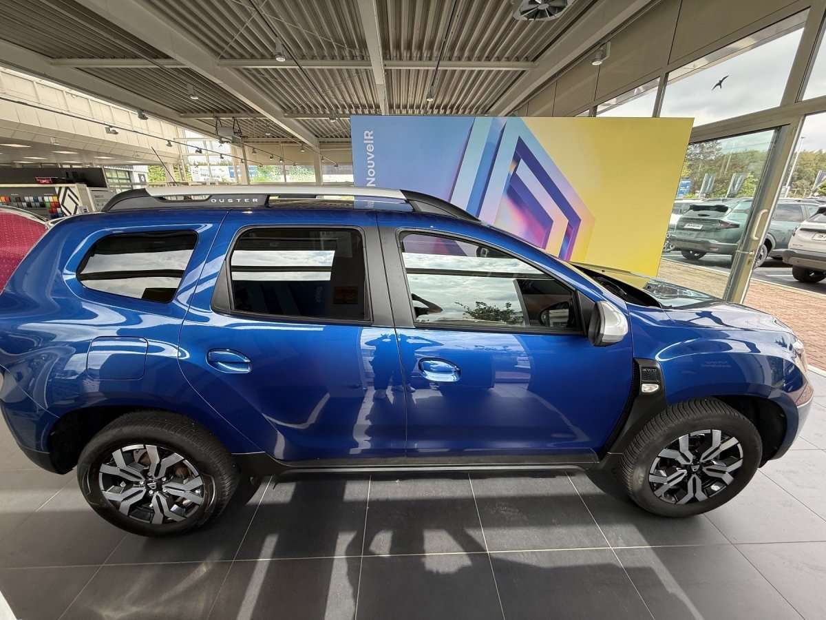 Fahrzeugbild eines Dacia Duster