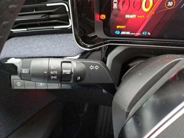 Fahrzeugbild eines Renault 5 E-TECH