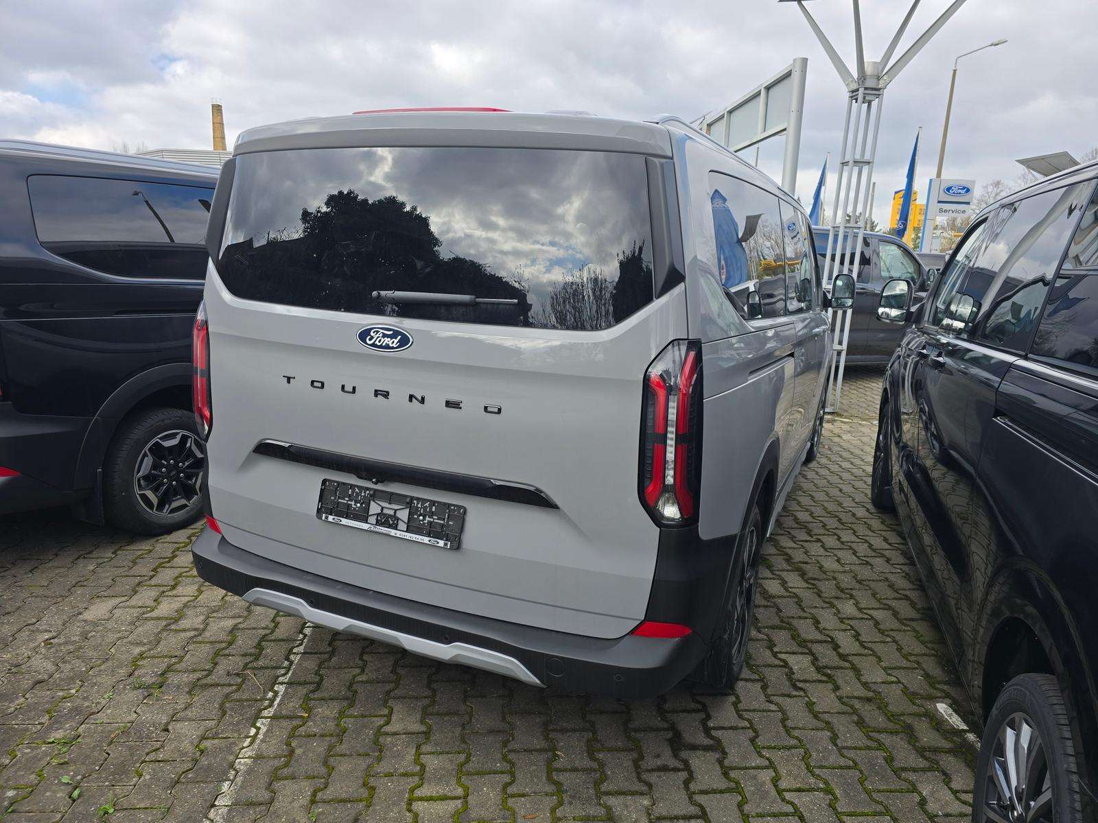 Fahrzeugbild eines Ford Tourneo Custom