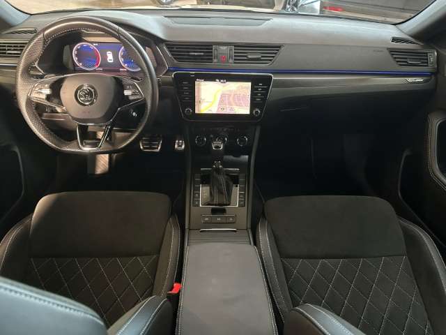 Fahrzeugbild eines Skoda Superb