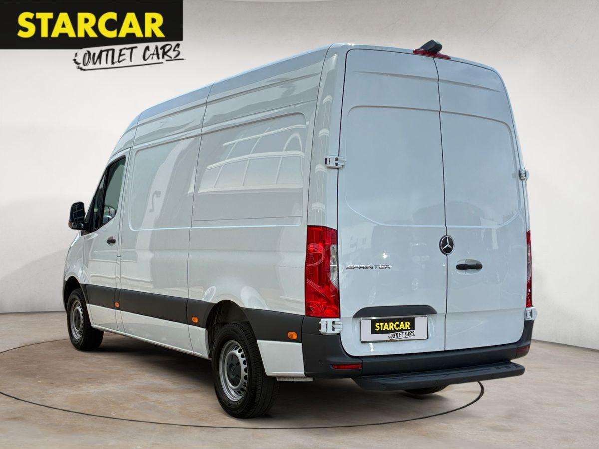 Fahrzeugbild eines Mercedes-Benz Sprinter