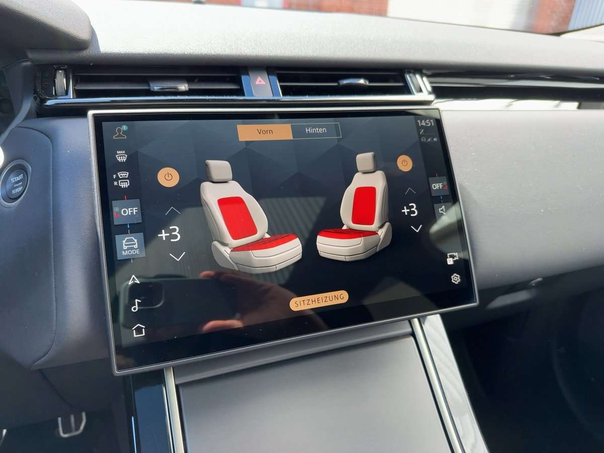 Fahrzeugbild eines Land Rover Range Rover Velar