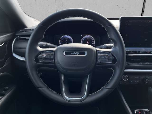Fahrzeugbild eines Jeep Compass