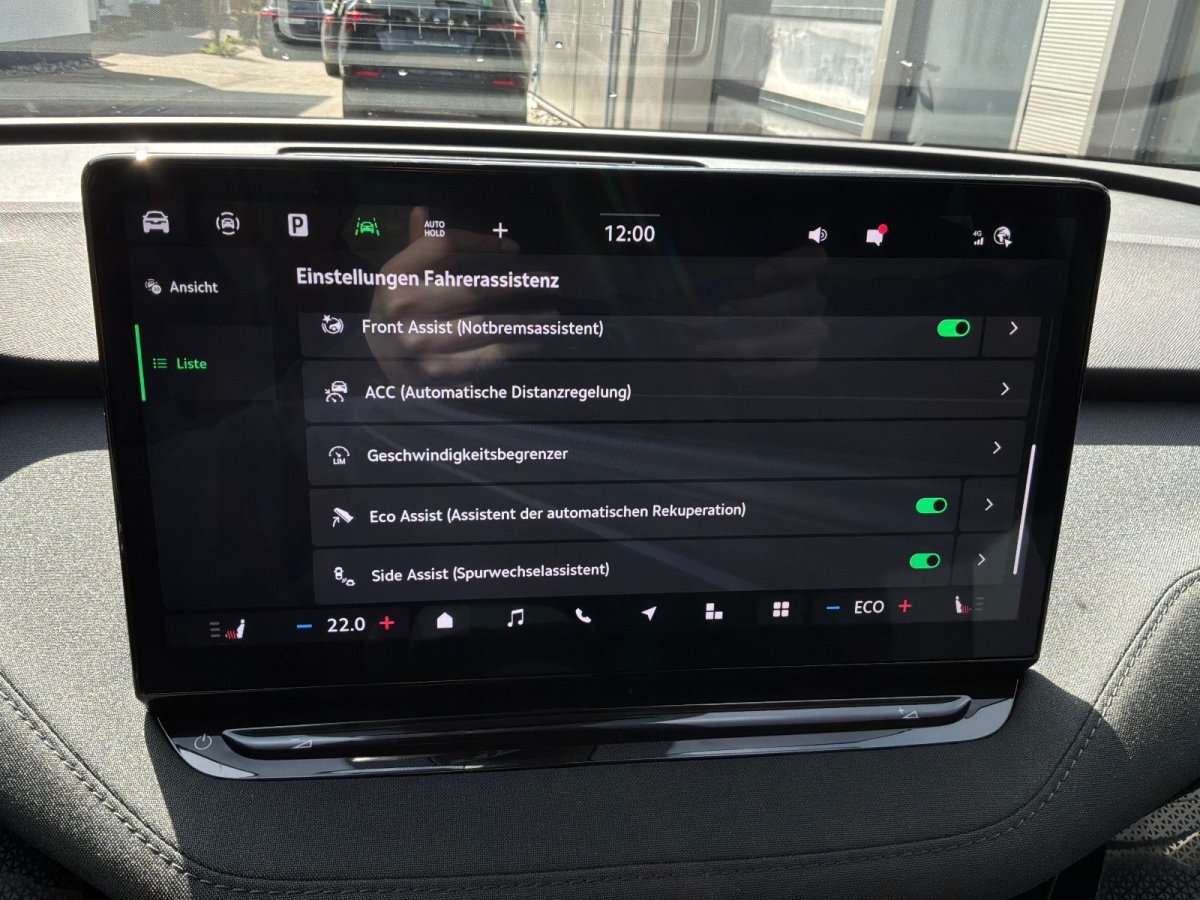 Fahrzeugbild eines Skoda ELROQ