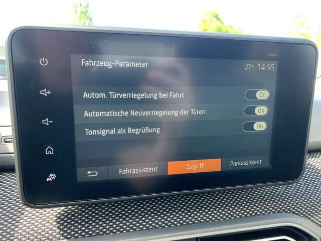 Fahrzeugbild eines Dacia Sandero