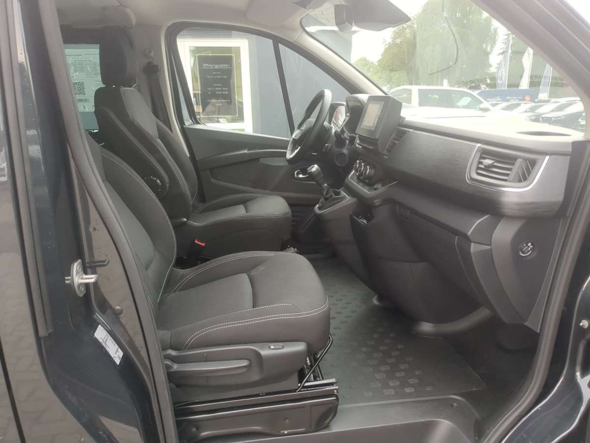 Fahrzeugbild eines Nissan Primastar