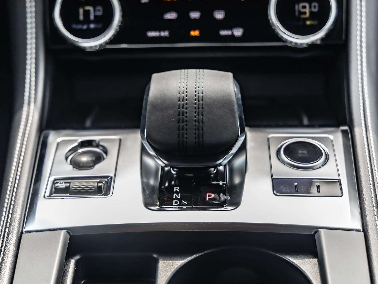 Fahrzeugbild eines Jaguar F-PACE