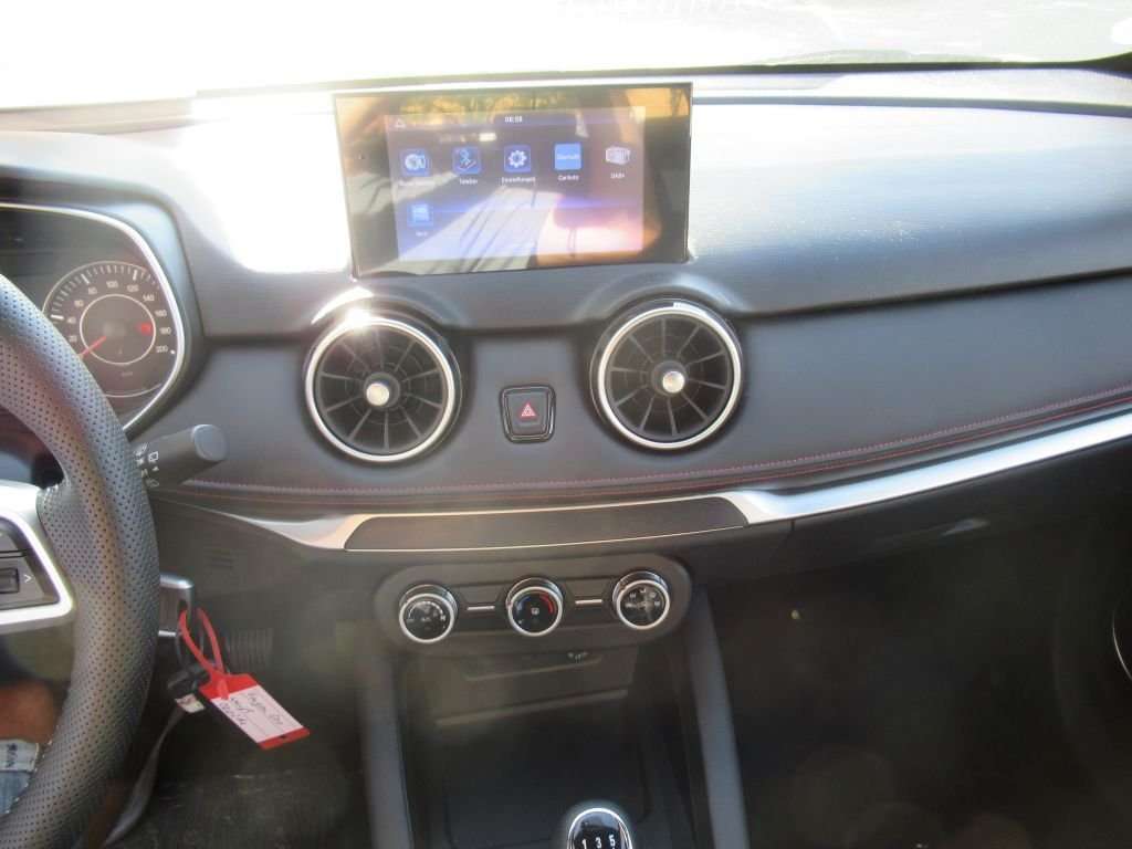 Fahrzeugbild eines DFSK Fengon 500