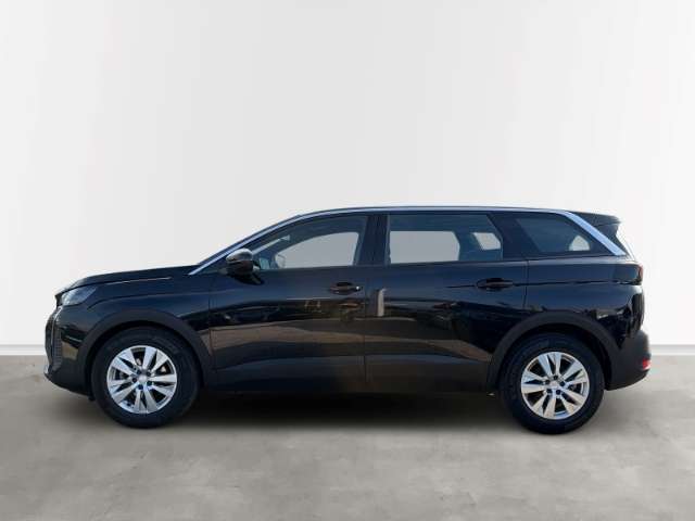 Fahrzeugbild eines Peugeot 5008