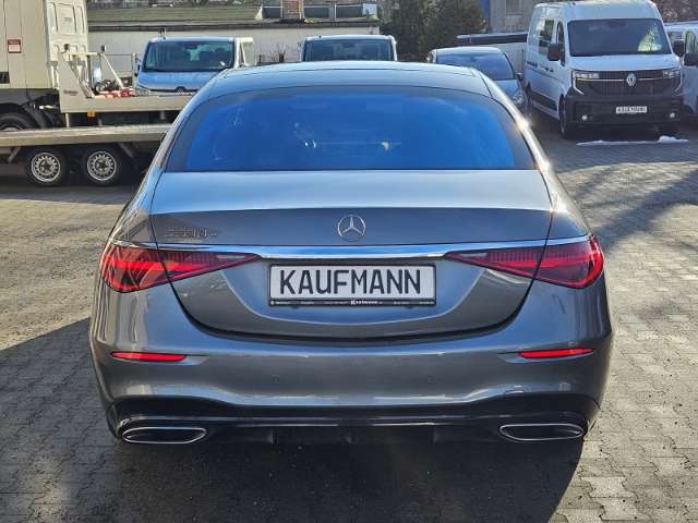 Fahrzeugbild eines Mercedes-Benz S-Klasse