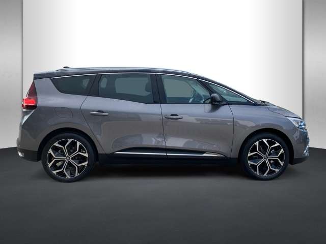 Fahrzeugbild eines Renault Grand Scénic