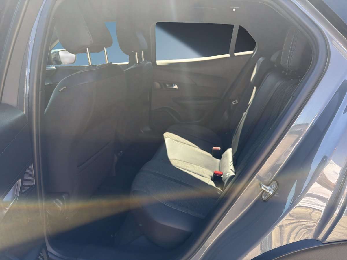 Fahrzeugbild eines Peugeot 2008