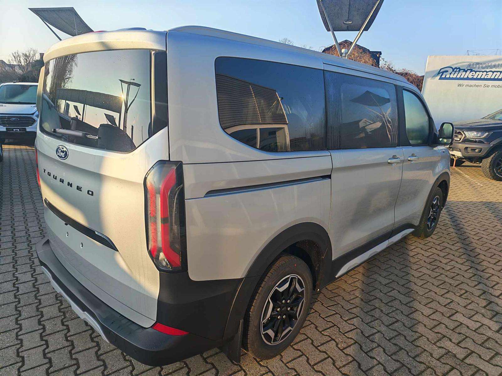 Fahrzeugbild eines Ford Tourneo Custom