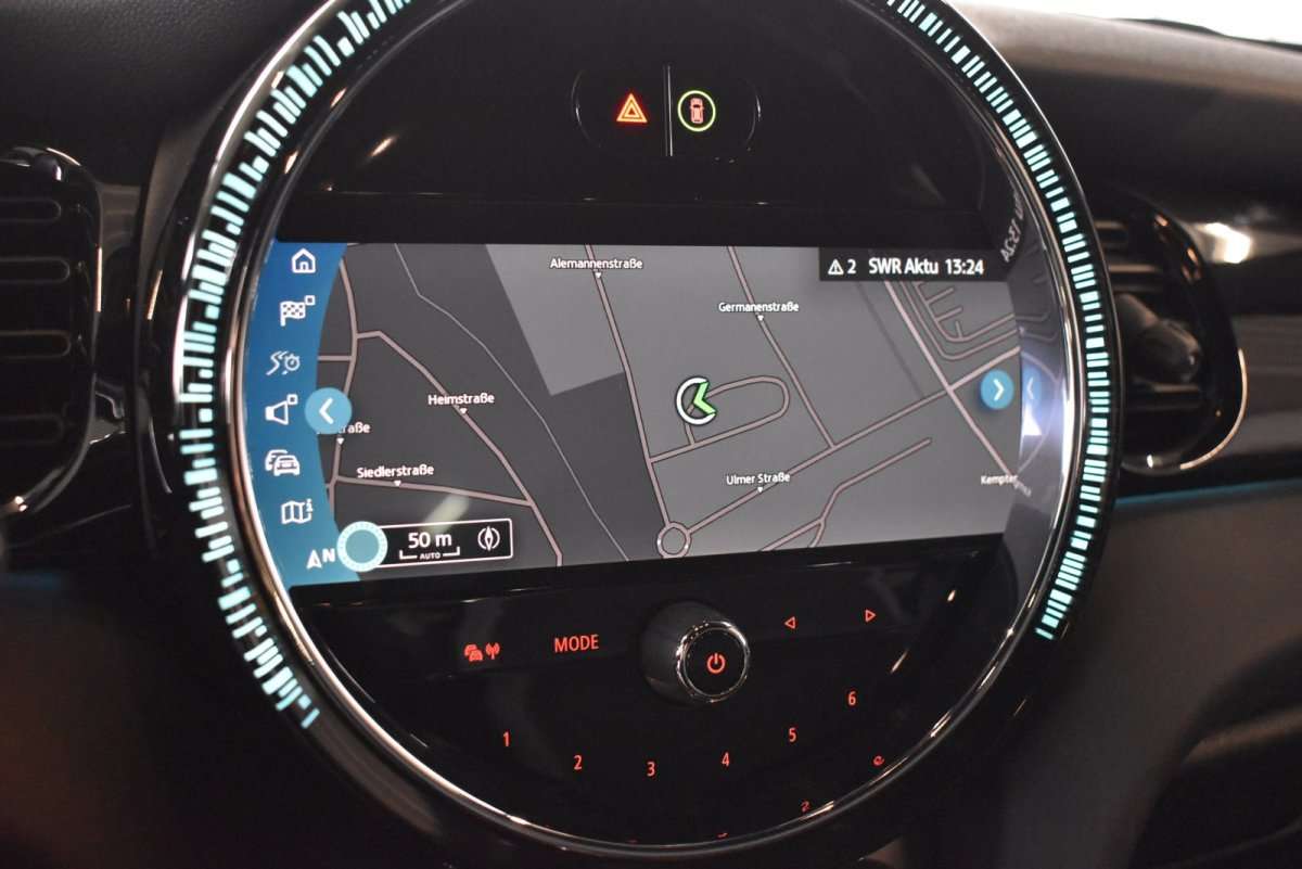 Fahrzeugbild eines MINI COOPER