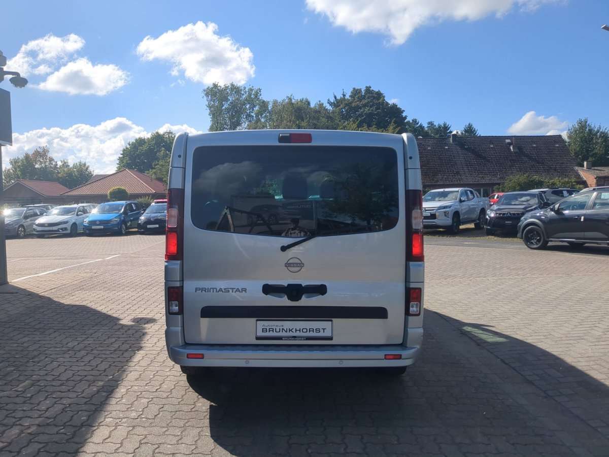 Fahrzeugbild eines Nissan Primastar