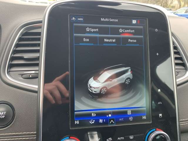 Fahrzeugbild eines Renault Grand Scénic