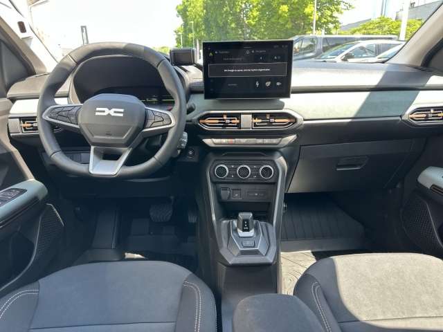 Fahrzeugbild eines Dacia Jogger