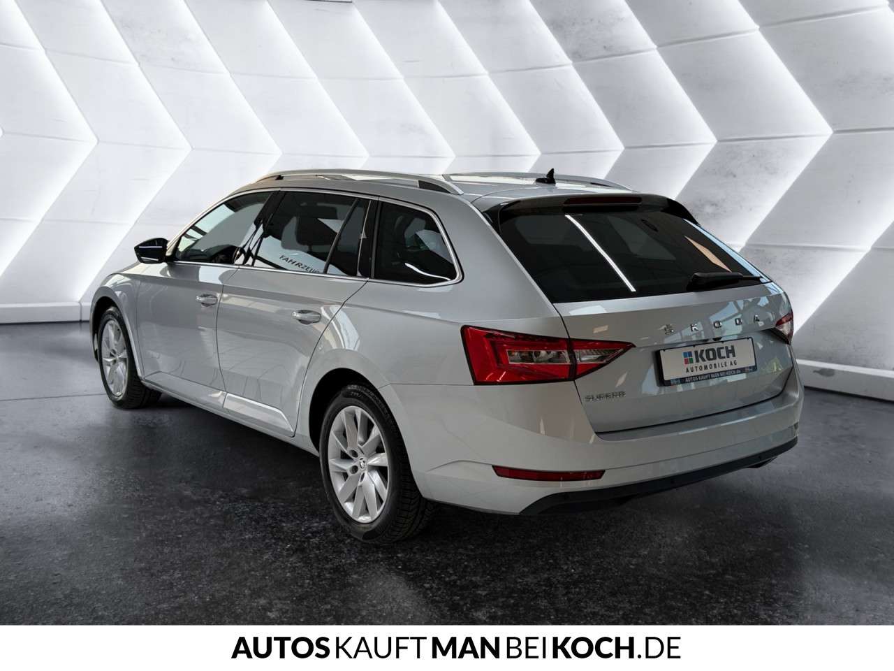 Fahrzeugbild eines Skoda Superb