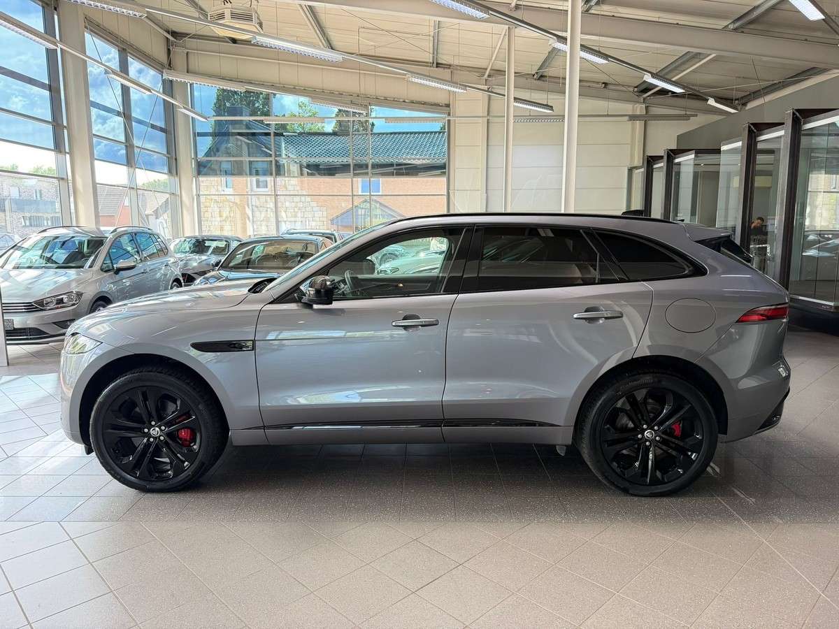 Fahrzeugbild eines Jaguar F-PACE