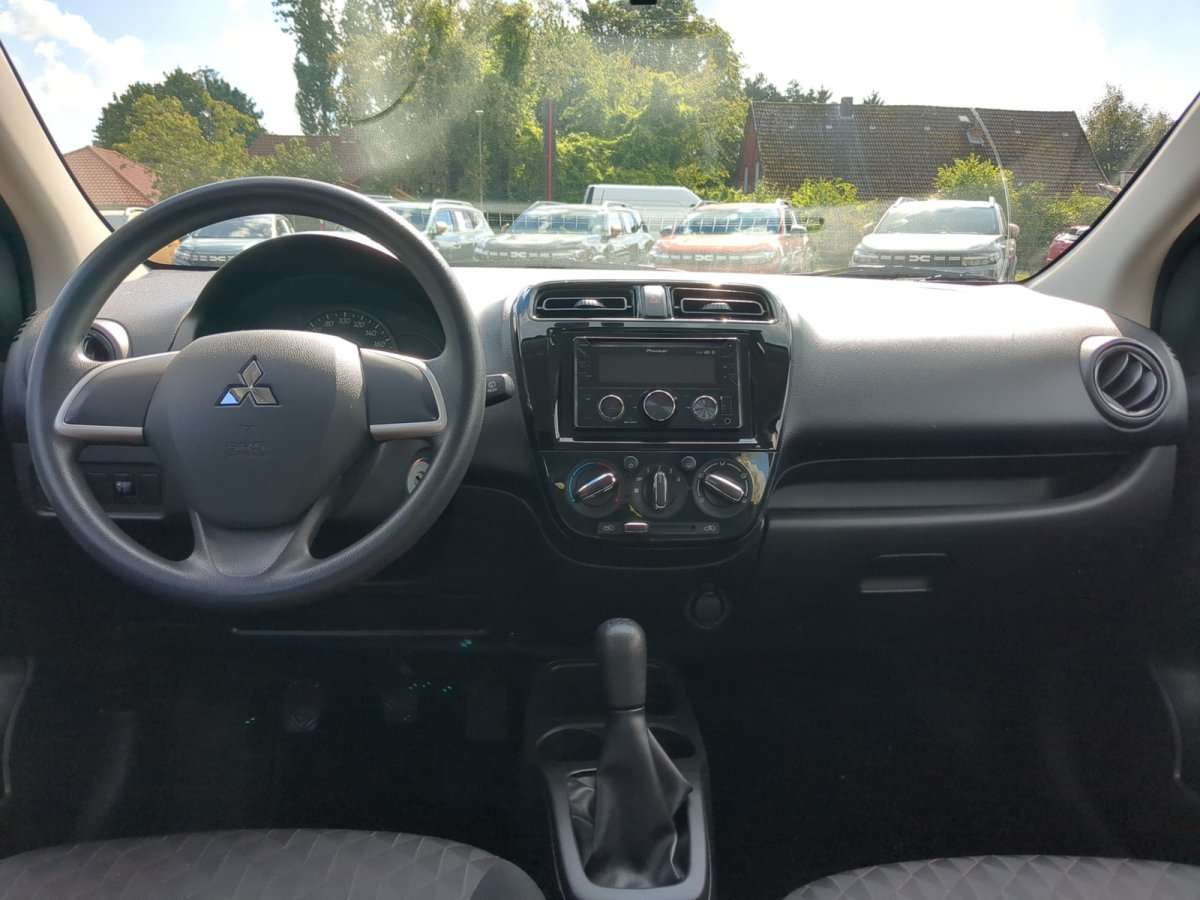 Fahrzeugbild eines Mitsubishi Space Star
