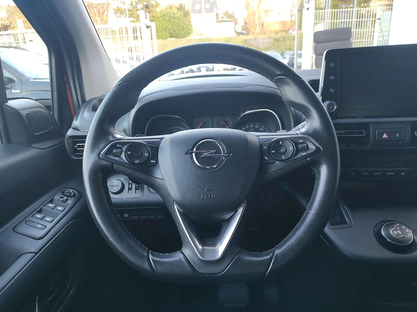 Fahrzeugbild eines Opel Combo Life