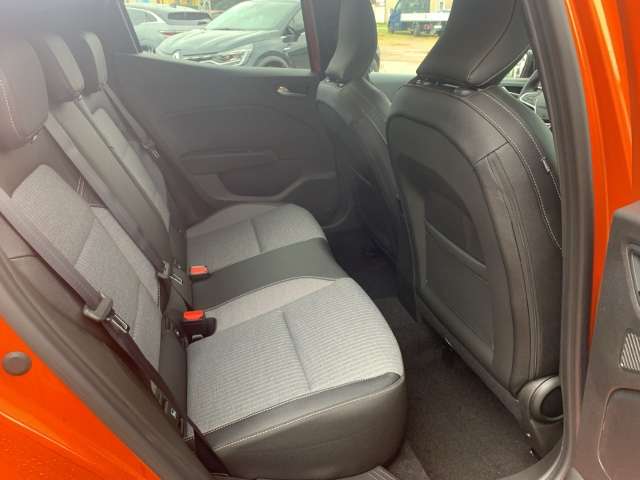 Fahrzeugbild eines Renault Clio