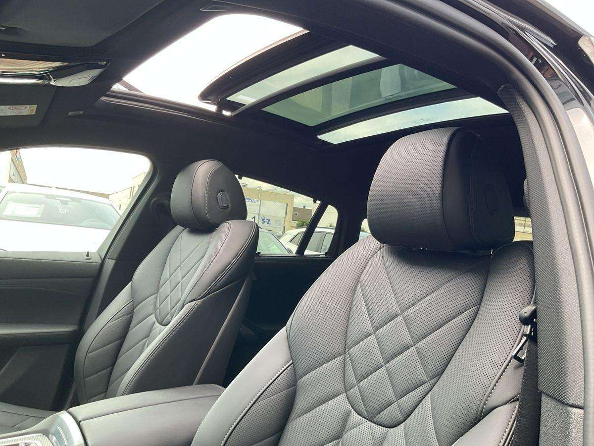 Fahrzeugbild eines BMW X6